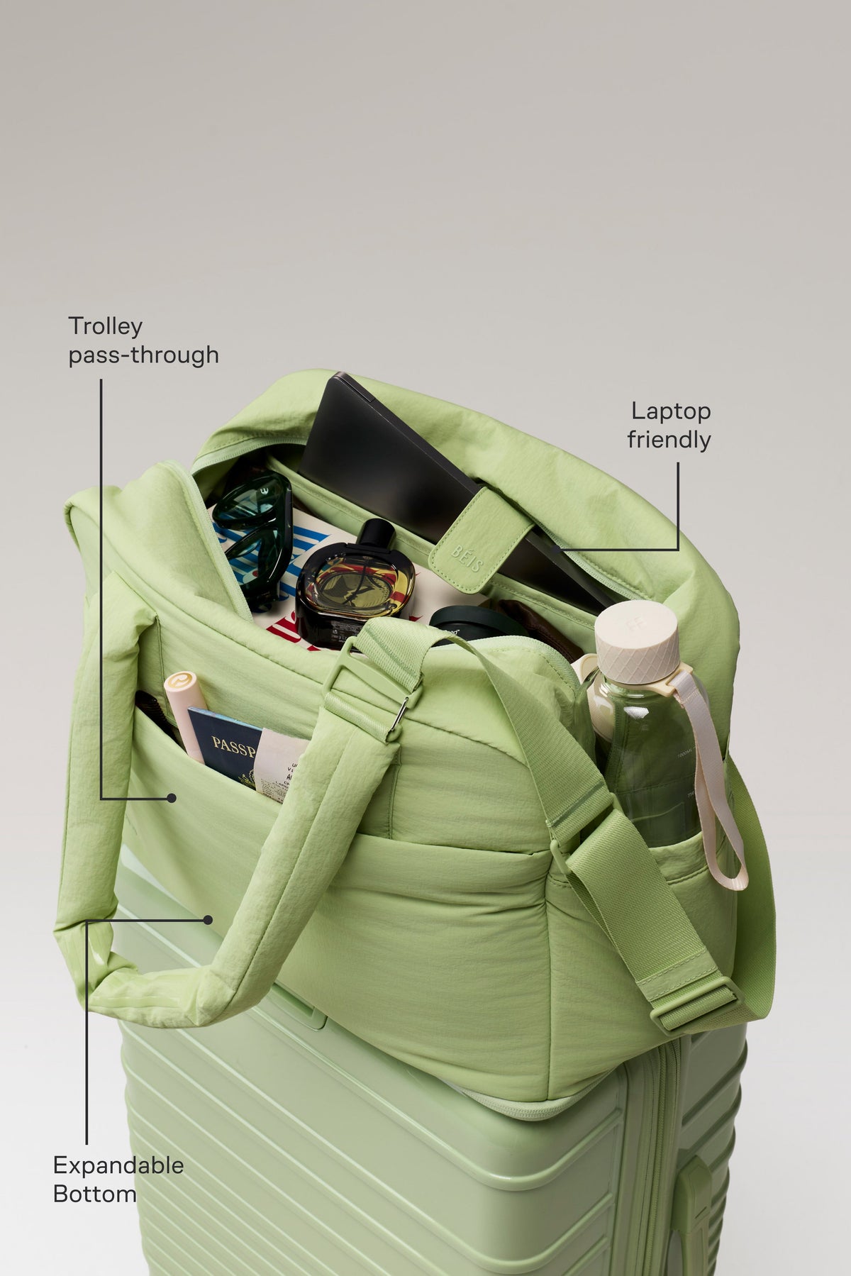 The Air Duffle in Mint