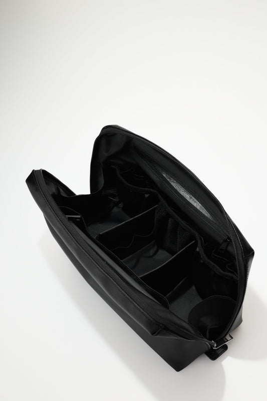 The Large Cosmetic Pouch in Black