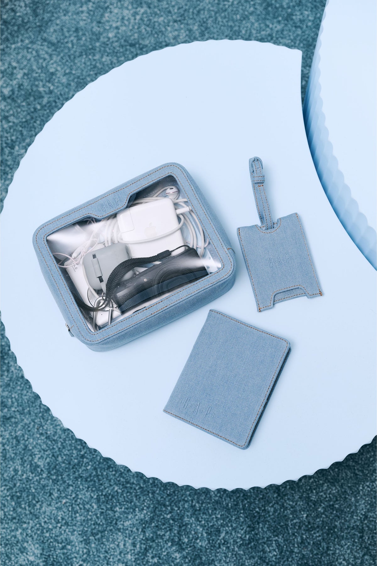 Gap x BÉIS The Passport & Luggage Tag Set in Denim Blue